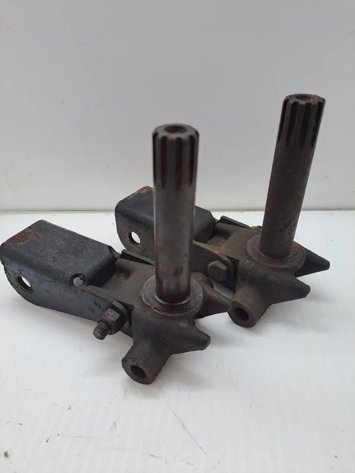 Panther 292 Skid Spindles With Shock Holders 1