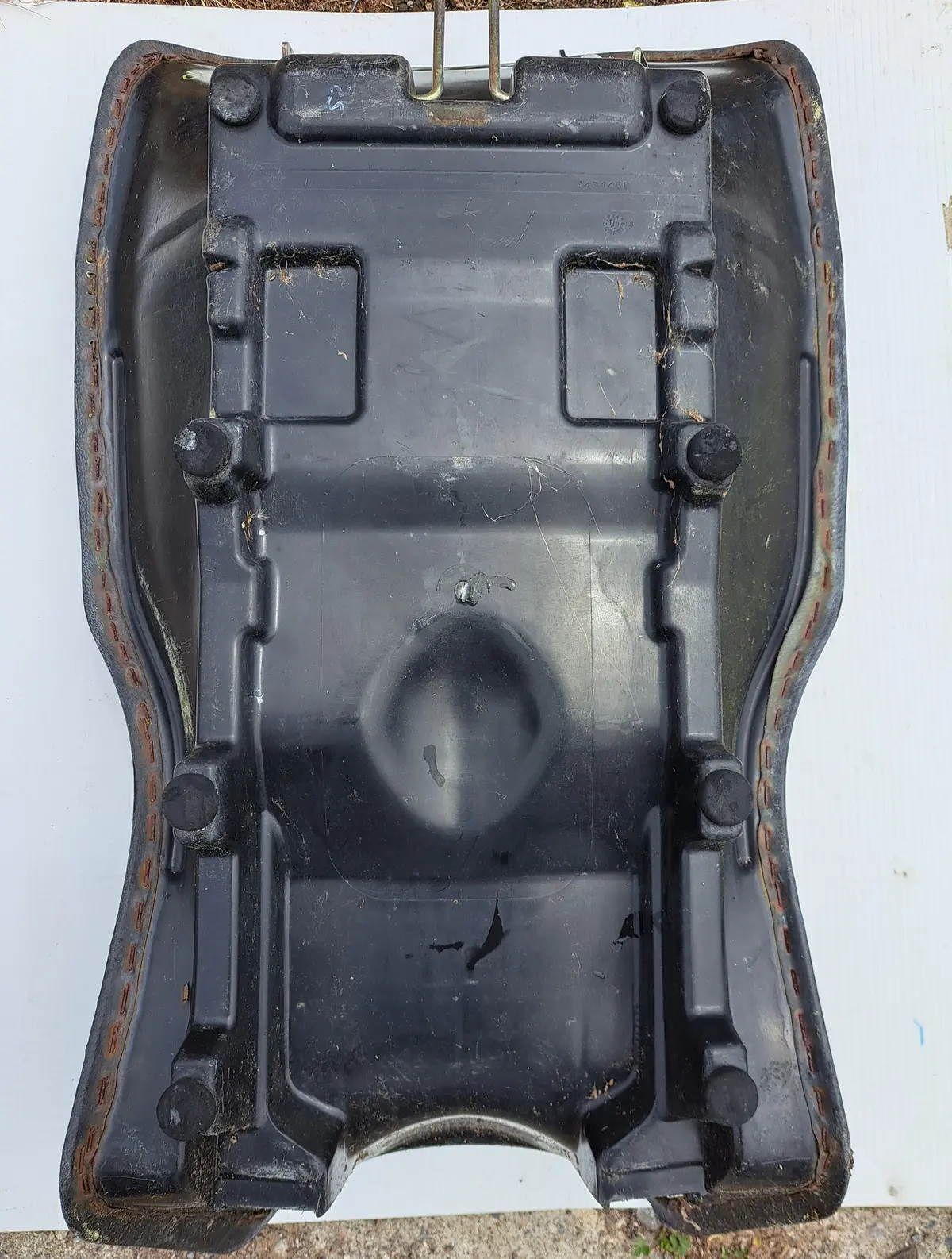Sportsman Seat Base 1