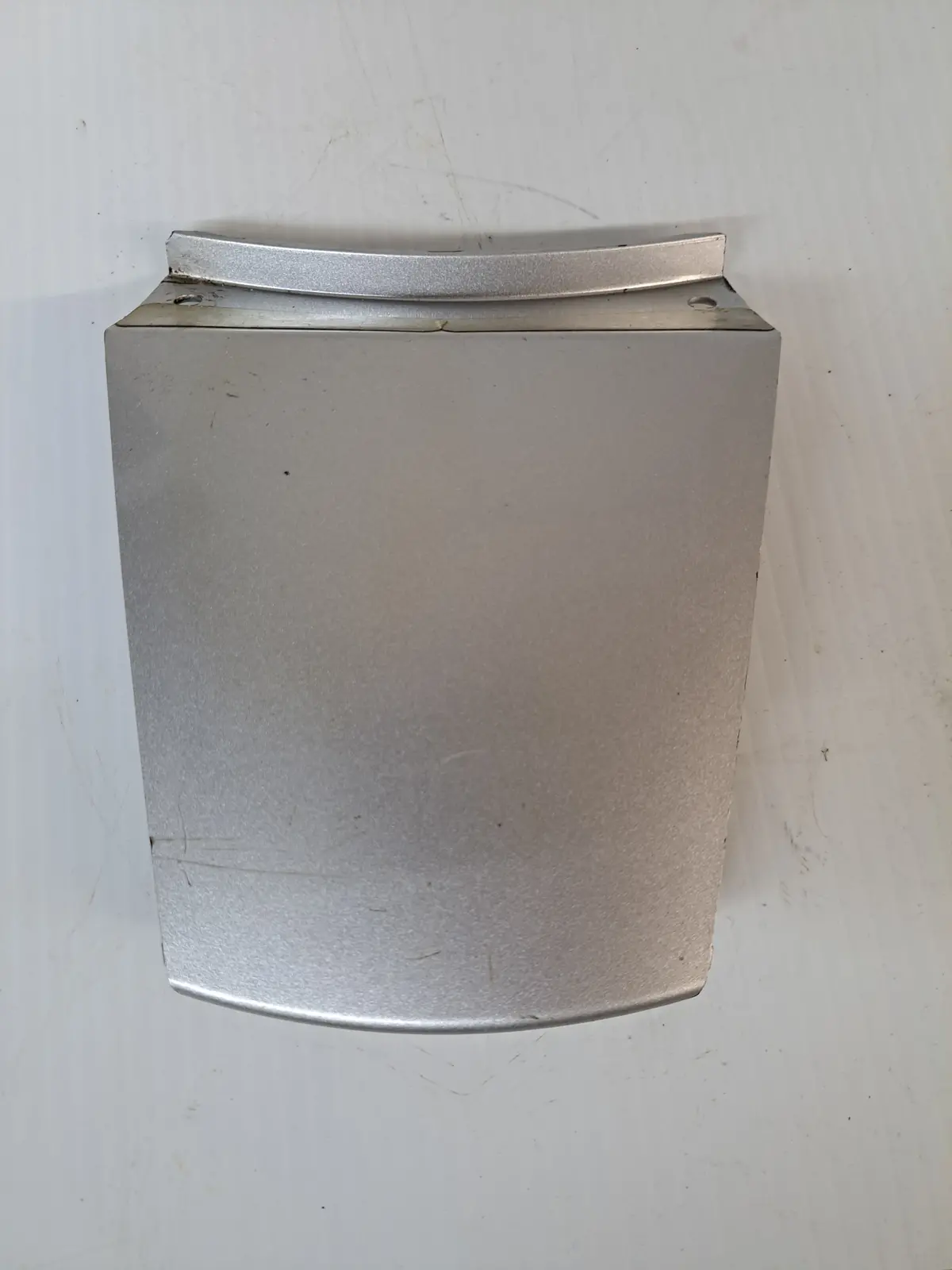 Sv650 Seat Cowl Center Silver 1