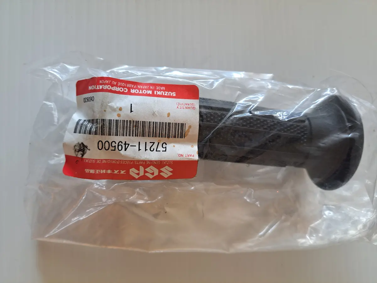 Suzuki Left Grip 1