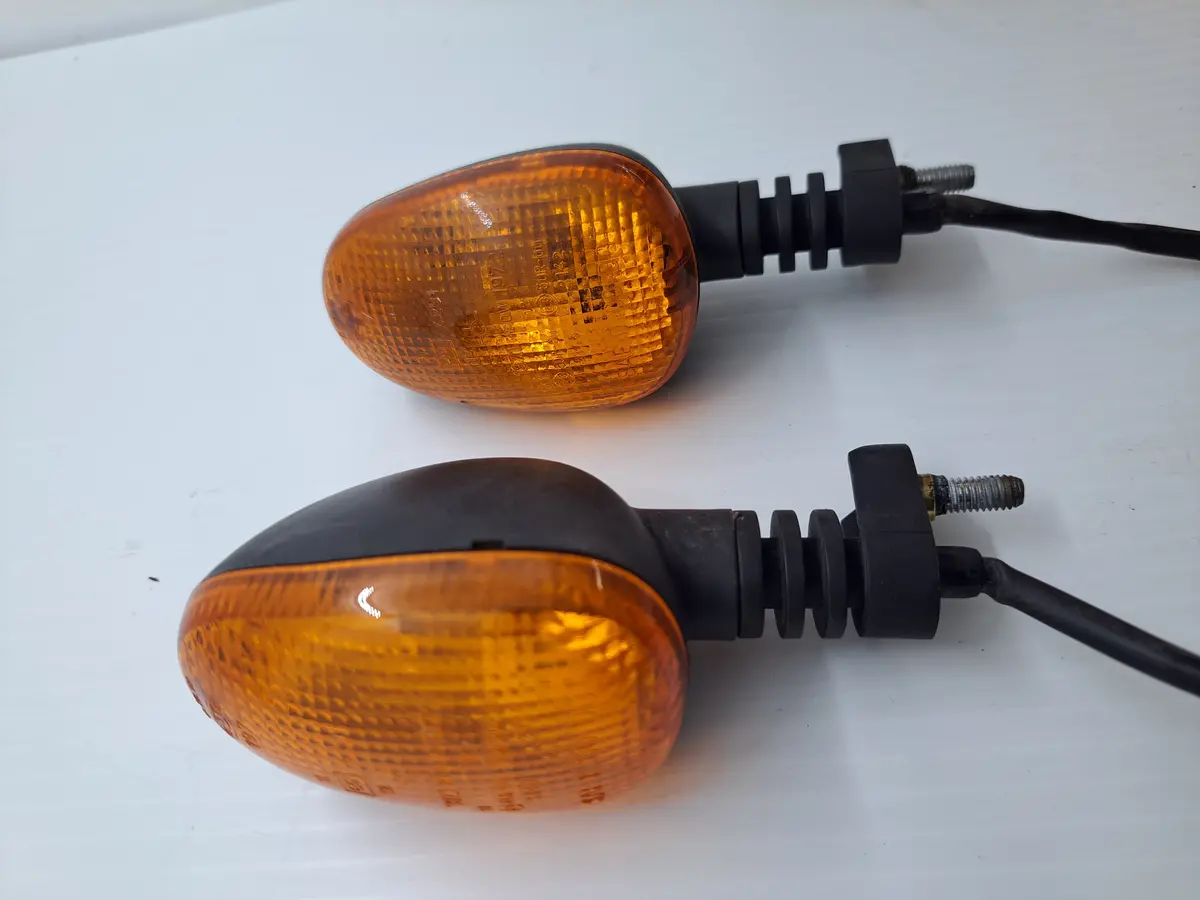 Triumph Daytona 600 Front Signals 1