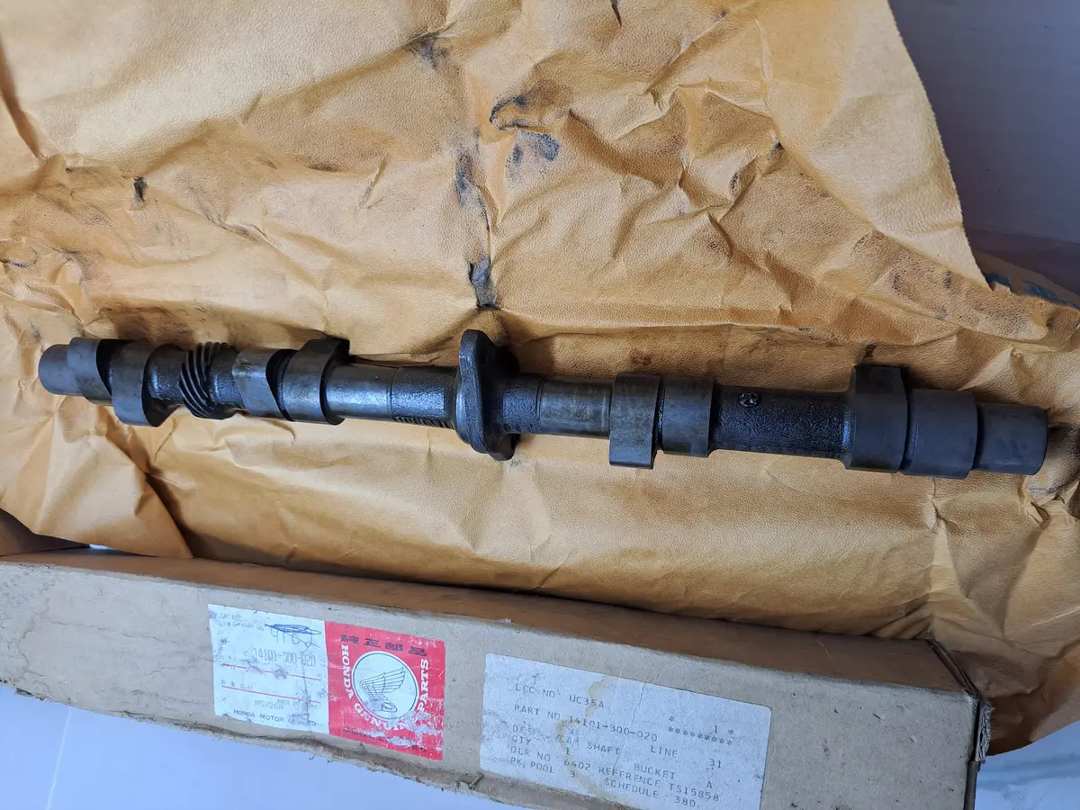 Cb750k Camshaft 1