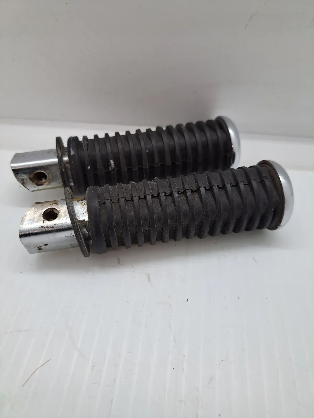 Vt Vlx Passenger Footpegs 1