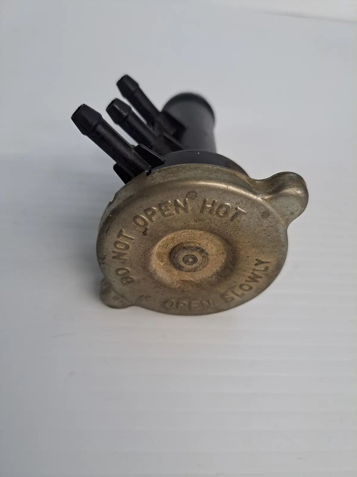 Sportsman 600 Rad Pressure Cap 1