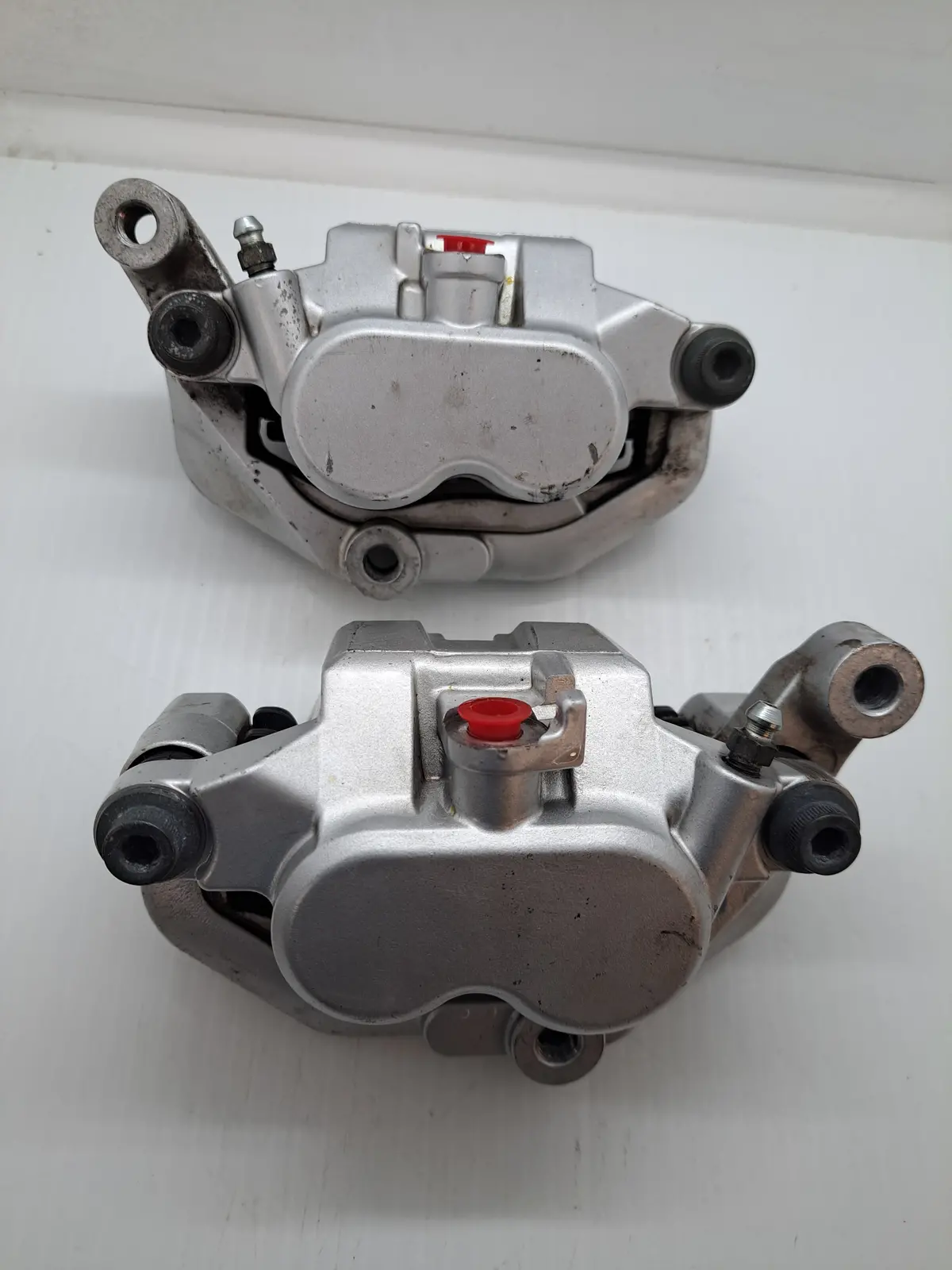 Road Star 1600 Front Brake Calipers 1