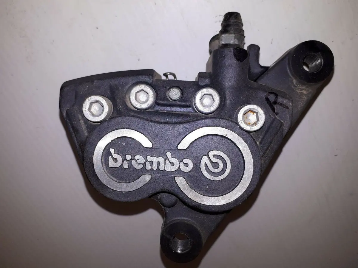 Bmw R1100s Front Brake Calipers 1