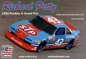 Sjmrpgp1992a  1/24 Richard Petty #43 1992 Pontiac Grand Prix Plastic Model Car Kit 1