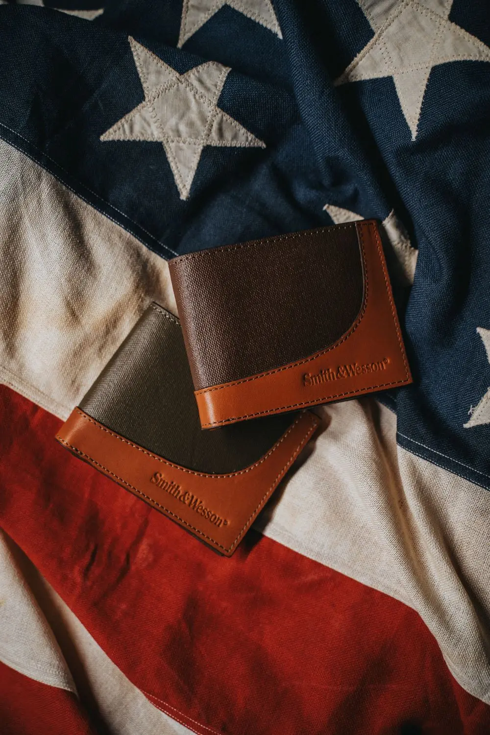 Smith & Wesson Leather & Wax Canvas Bi-Fold Wallet 1