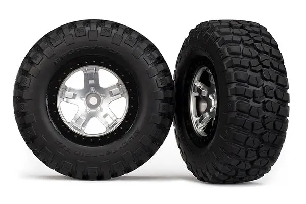 5878 Tires & Wheels, Assembled, Glued (Sct Satin Chrome, Black Beadlock Style Wheels, Bfgoodrich® Mud-Terrain™ T/A® Km2 Tires, Foam Inserts) (2)(4Wd Front/Rear, 2Wd Rear Only) 1