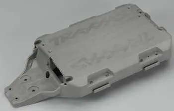 7422 Traxxas Low-Cg Chassis 1
