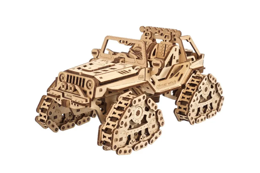 70204 Ugears Tracked Off-Road Vehicle - 423 Pieces 1