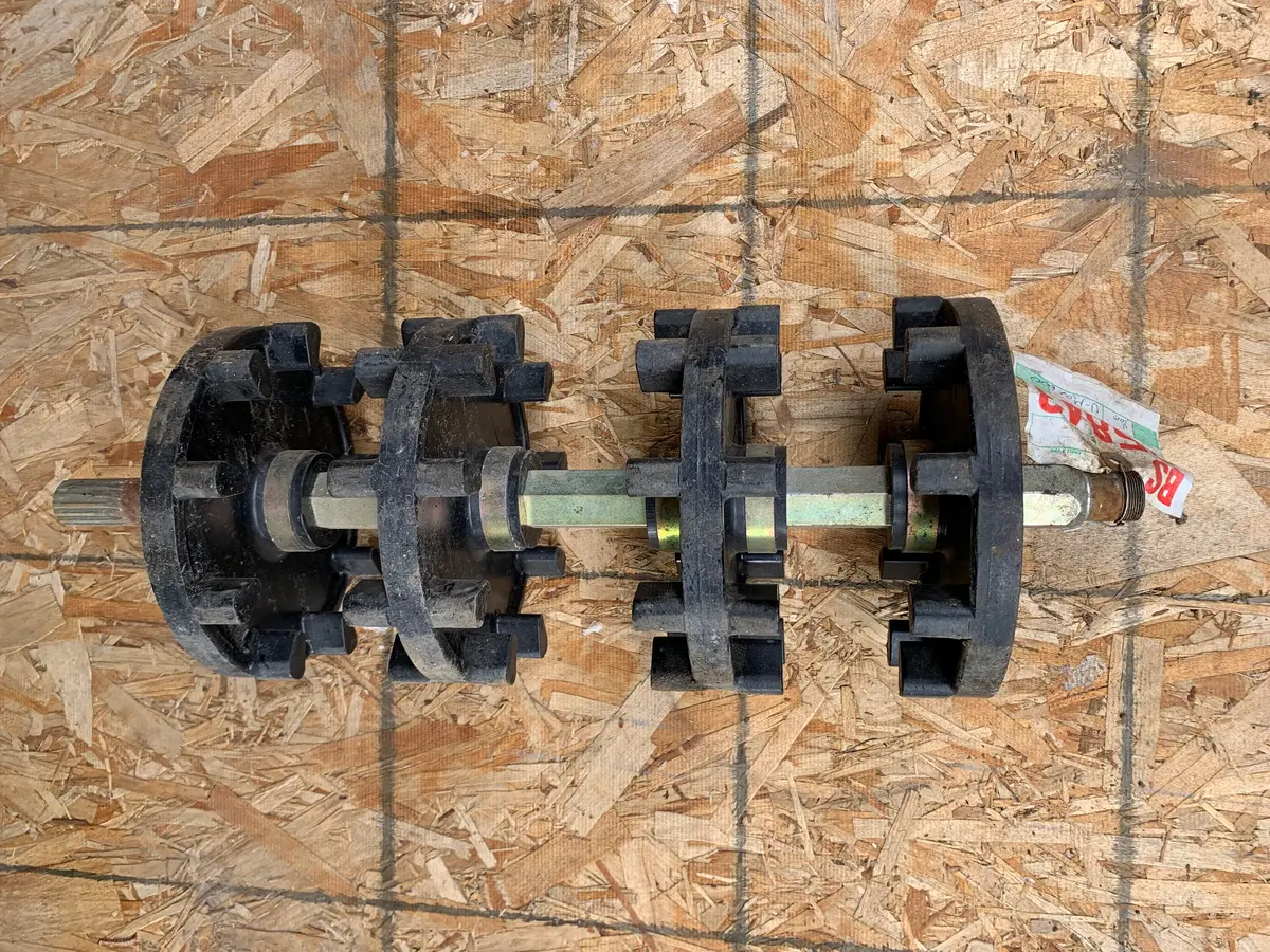 Yamaha V-Max Front Drive Axle 1
