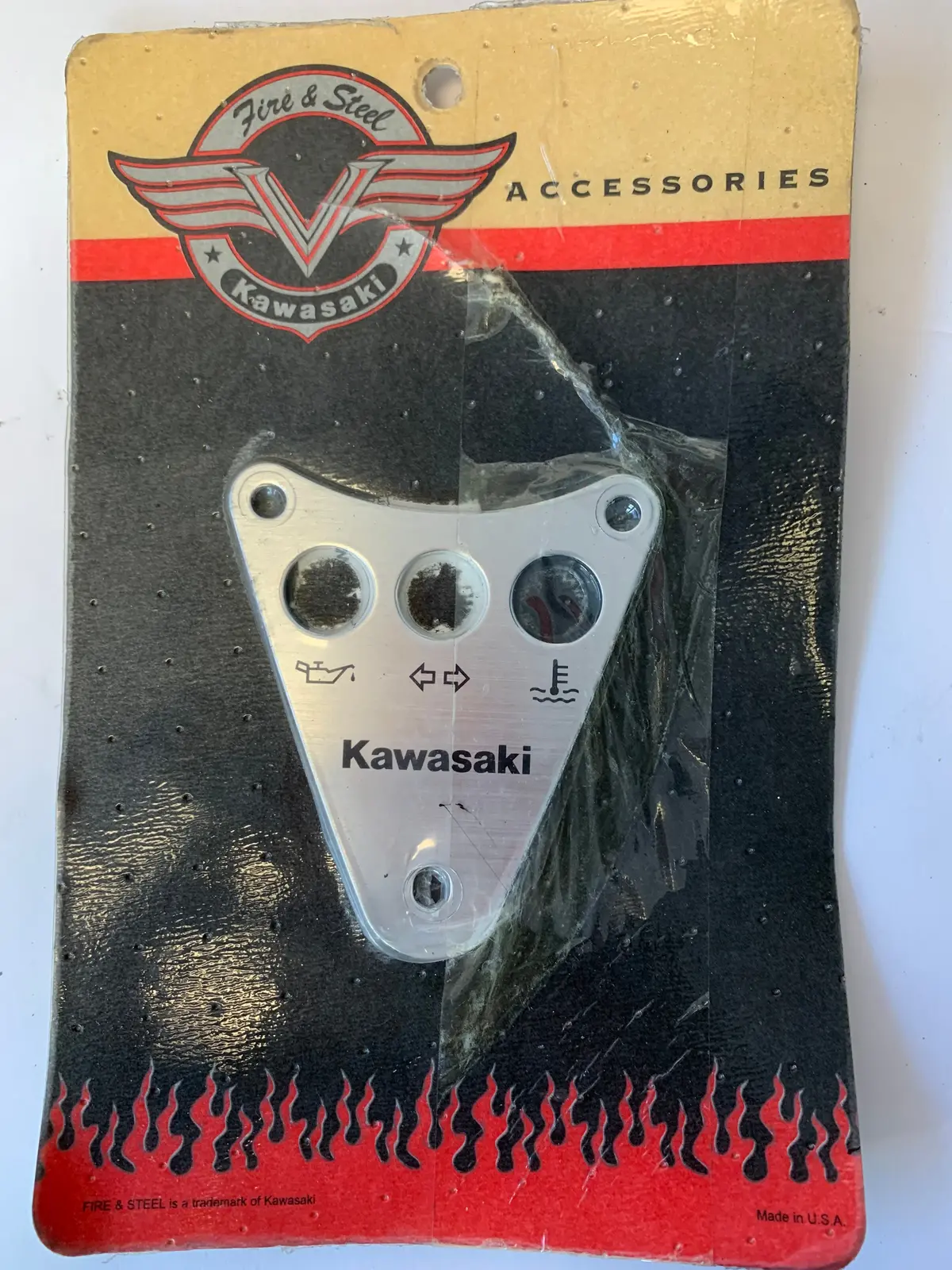 Vn800 Instrument Cover 1