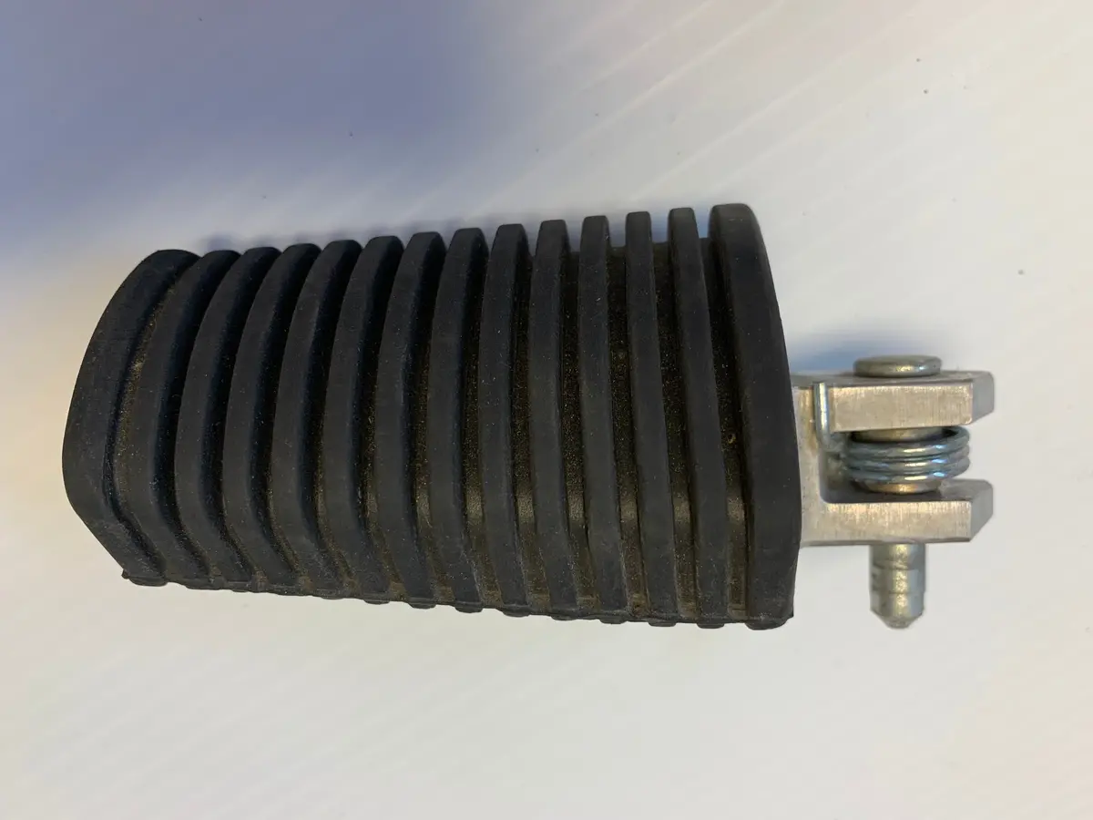 V-Star 1100 Left Footpeg 1