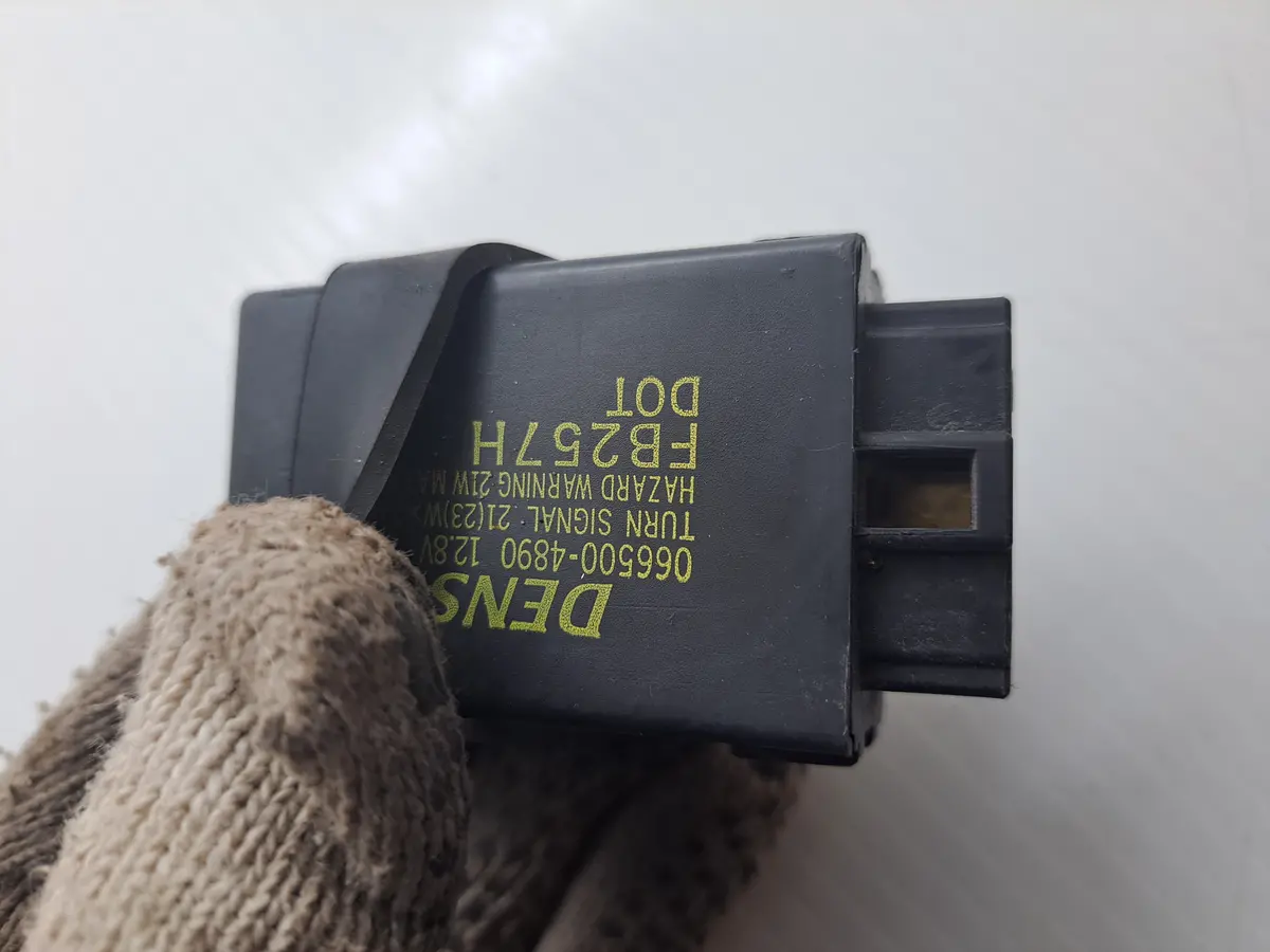 Vulcan Nomad 1500 Turn Signal Relay 1