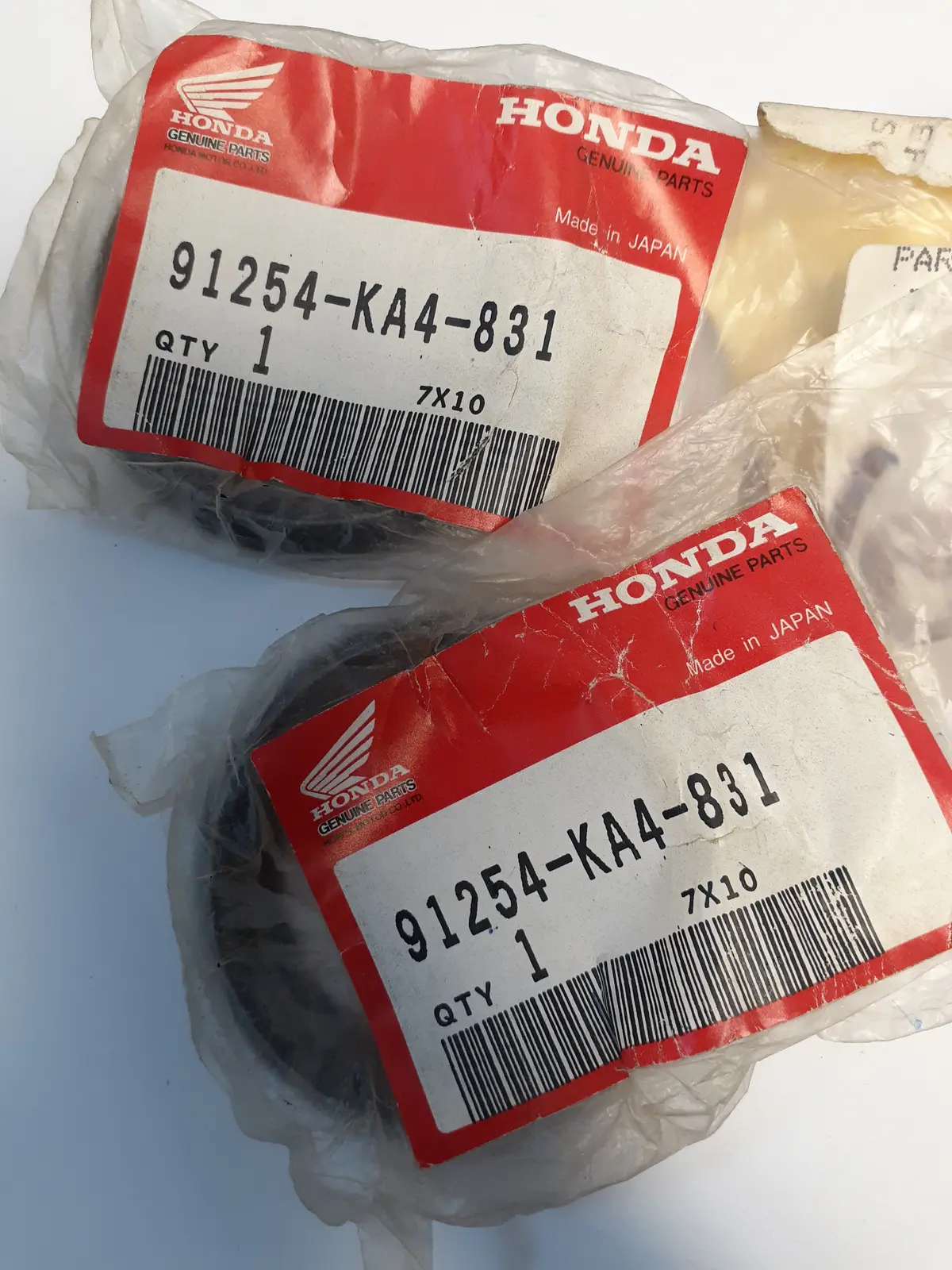 Xr Cr Dust Seal 1