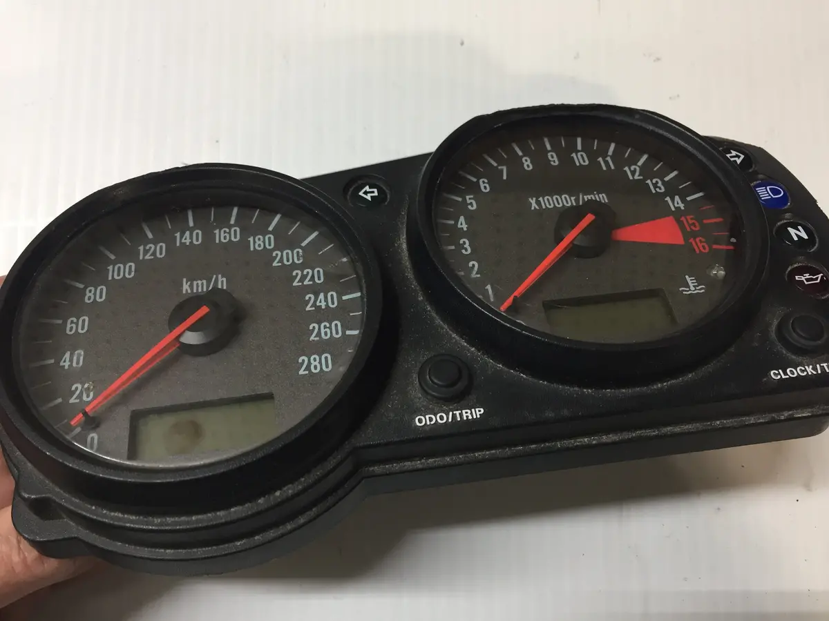 Zx6r Zzr 600 Gauges 1